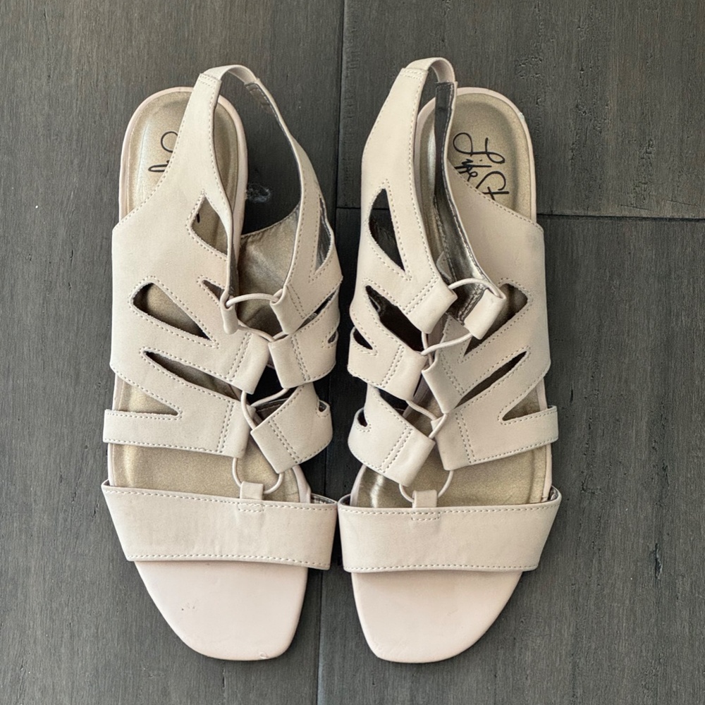 Life Stride Shoes - Size 10 - Cream Color